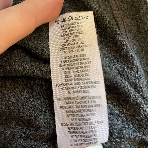 Reebok (XL) Women's Wicking Fabric Shirt - Athletic Top Exercise Lightweight - Picture 11 of 14